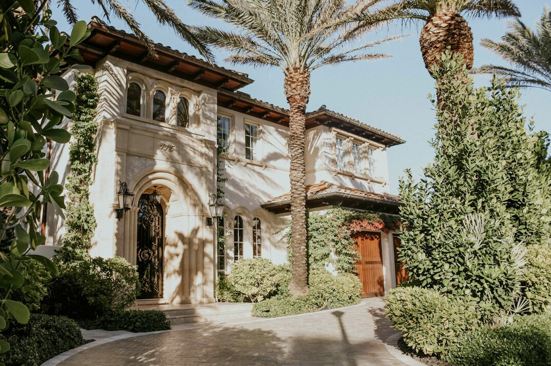 hollywood celebrity villa exterior